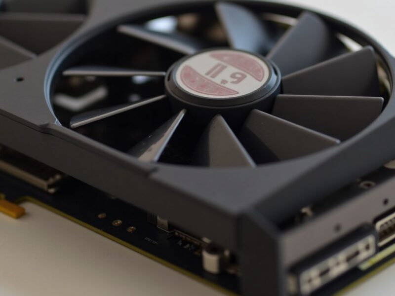 FSR 4.1 : Pourquoi les Radeon RX 7000 et 6000 doivent-elles encore patienter ?